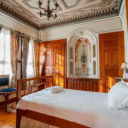 Old Legends Hotel