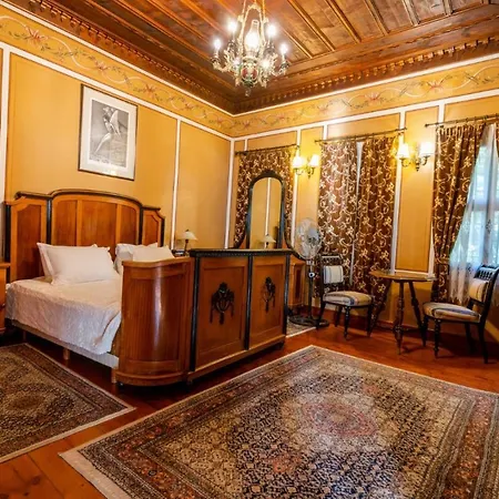 Hotel Old Legends
