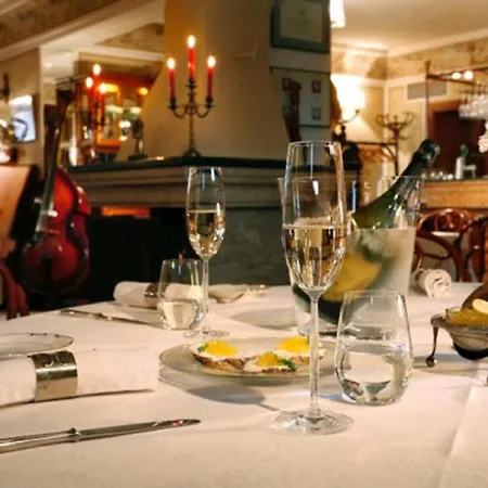 Old Legends Hotel 5*