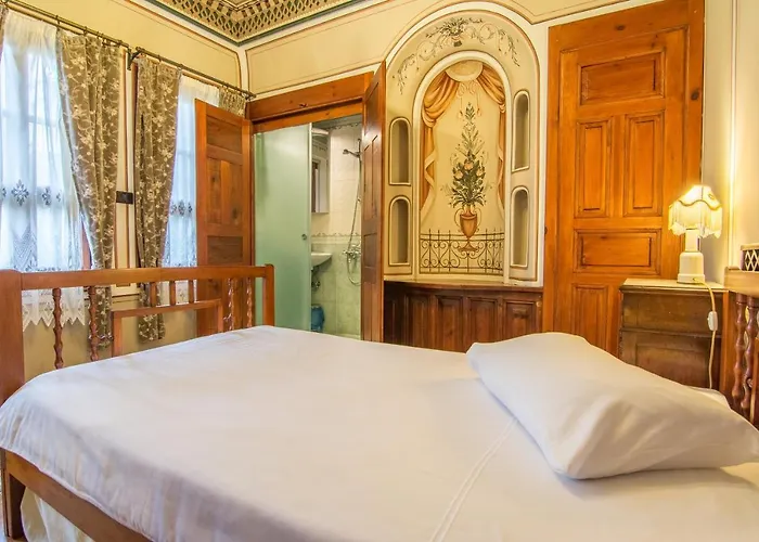 Hotel Old Legends 5*