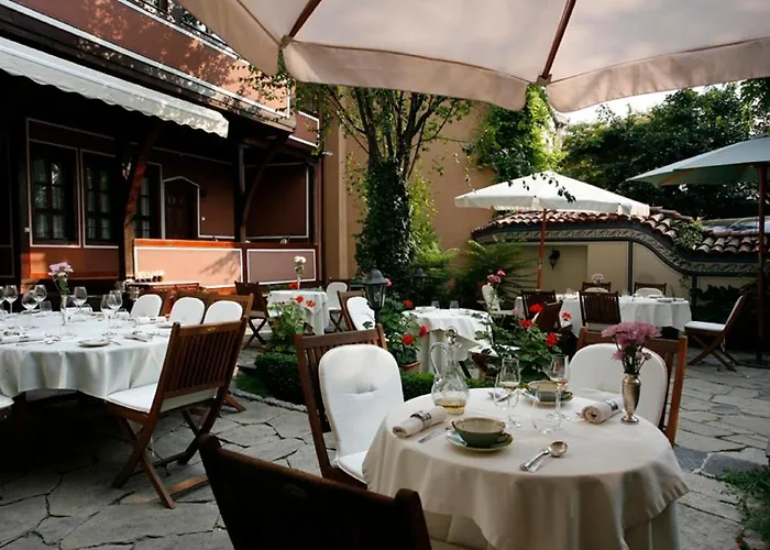 Old Legends Hotel 5*